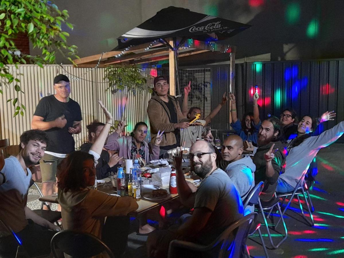 Ozi Inn Backpackers - Perth - Luaran gambar