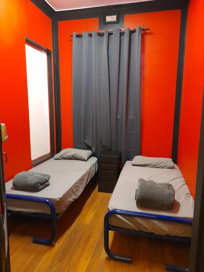 Ozi Inn Backpackers - Perth - Luaran gambar